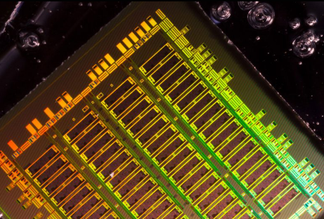 探讨1纳米工艺：芯片发展的极限还是新起点？