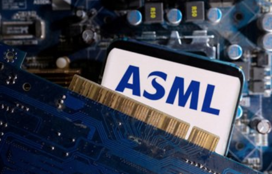 中国强劲需求推动Asml二季度收益超预期